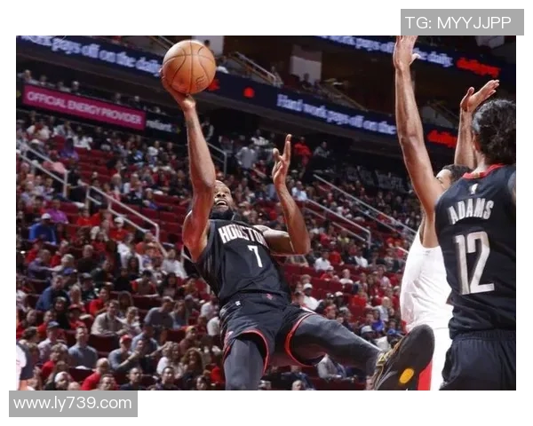 就在今天，NBA79年来独一无二的纪录，被18岁弗拉格达成了