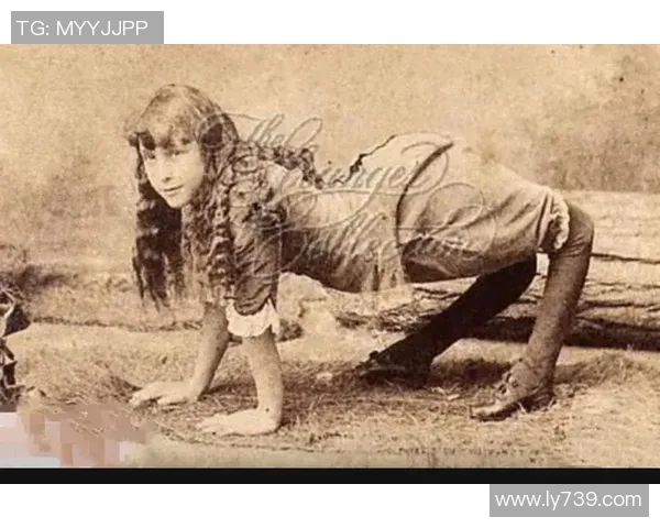 哈珀:我和福克斯卡斯尔都是能突能传&正确打球 并且都不自私 哈珀:我和福克斯卡斯尔都是能突能传&正确打球 并且都不自私